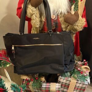 Tumi Voyageur Collection - Large Tote (New Without Tags - Never Used)